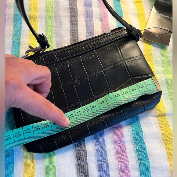WILSONS Leather wristlet, brand new with tags! - Picture 7 of 8